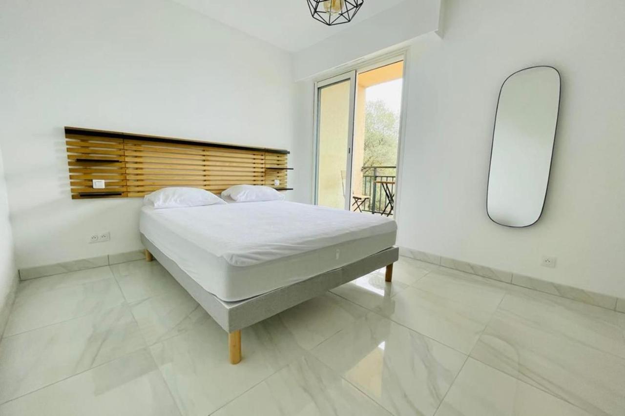 Nice And Bright 60 M With Terrace View On The Sea Ajaccio  Exteriör bild